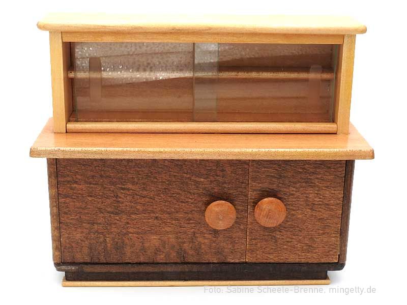 Wohnzimmerschrank mit Vitrinenaufsatz