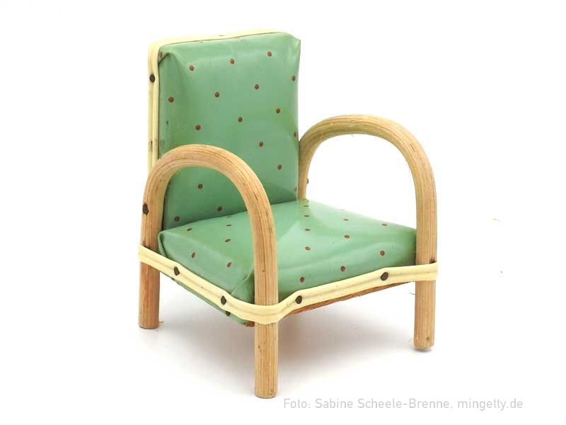 Sessel grÃ¼n mit roten Punkten