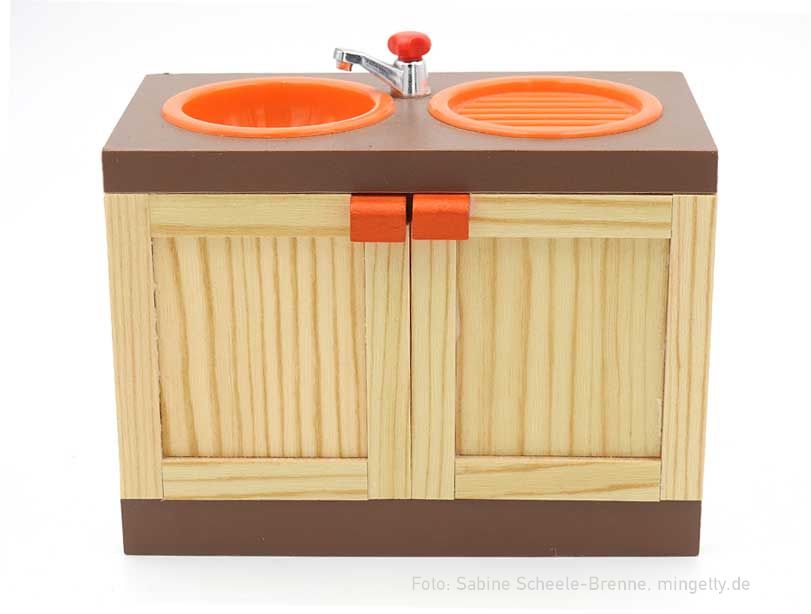 SpÃ¼le mit runden Becken