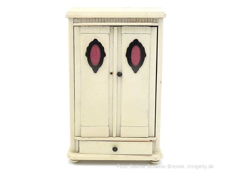 Kleiderschrank
