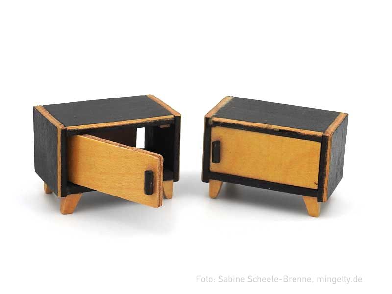 Zwei NachtschrÃ¤nkchen