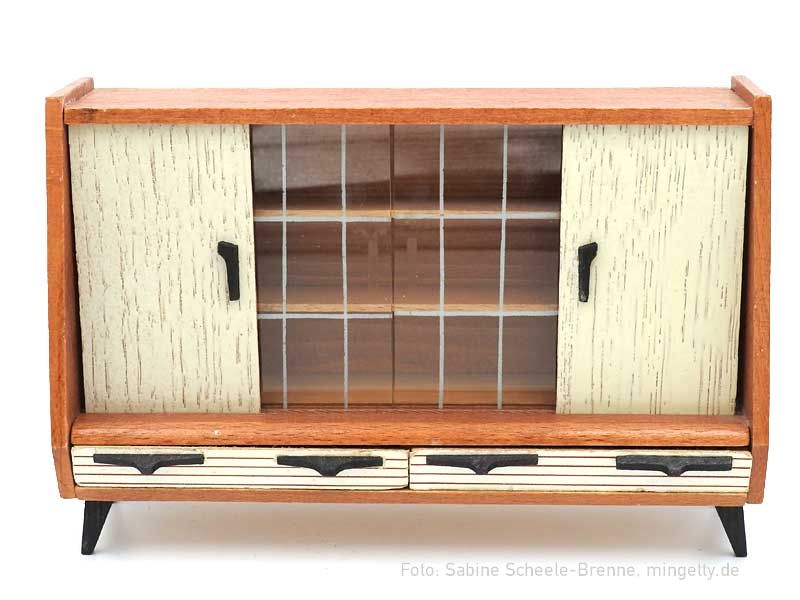 Schrank mit GlasschiebetÃ¼ren