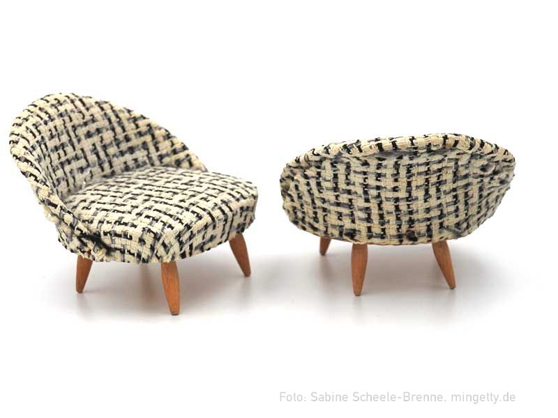 Cocktailsessel mit beige-blau-grau gewebtem Bezug