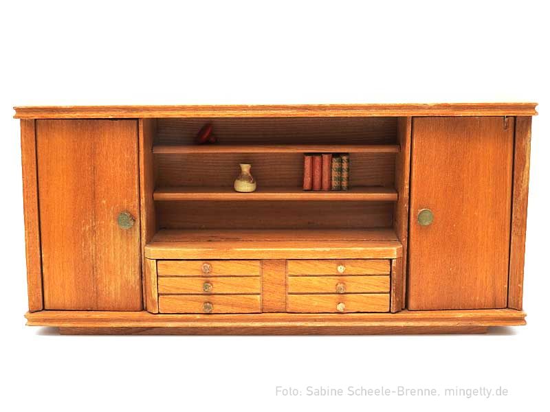 Wohnzimmerschrank
