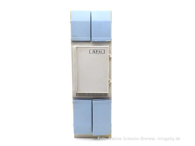 KÃ¼chenelement mit KÃ¼hlschrank