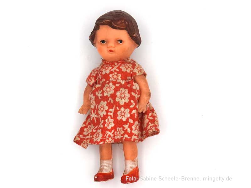 MÃ¤dchen im roten Blumenkleid